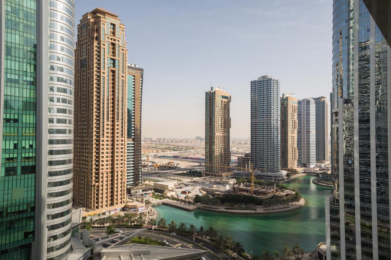 Higuests - Cozy Studio With Panoramic Views On The Lake Appartement Dubai Buitenkant foto