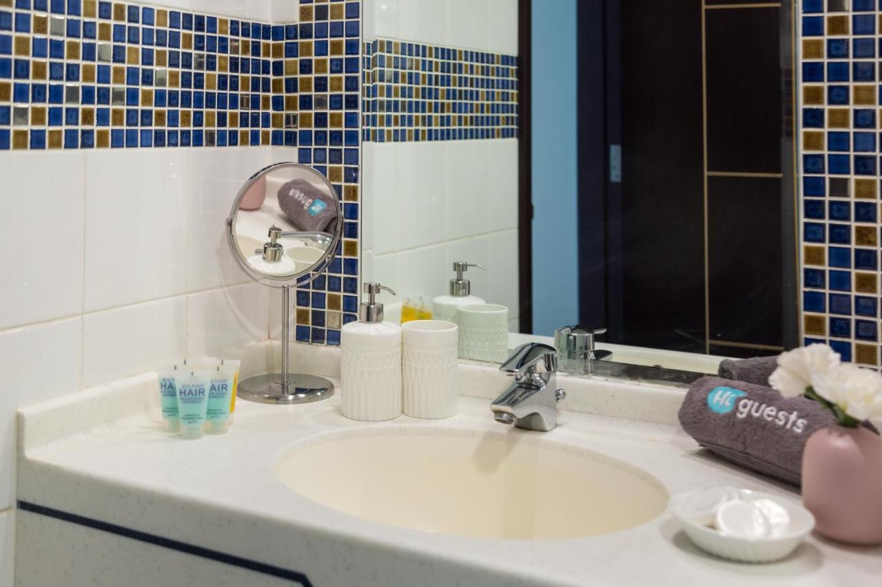 Higuests - Cozy Studio With Panoramic Views On The Lake Appartement Dubai Buitenkant foto